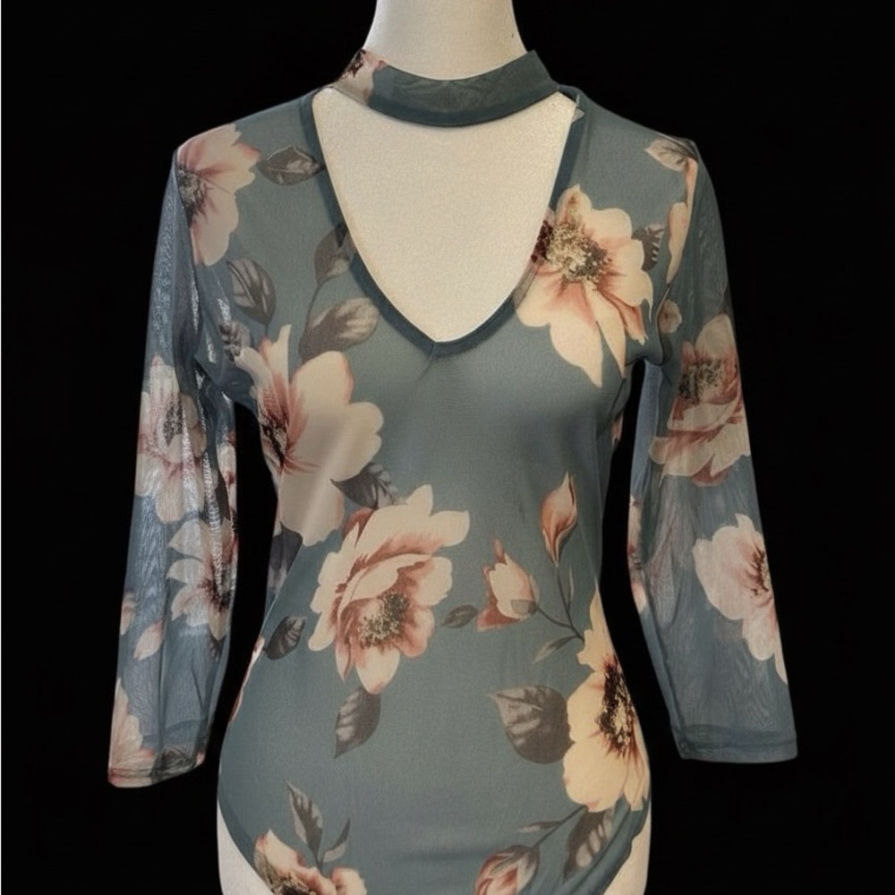 Chic Floral Mesh Blouse in Blue